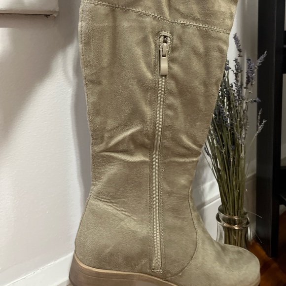 JOURNEE COLLECTION - MOUNT WIDE CALF OVER-THE-KNEE BOOT - Picture 5 of 10